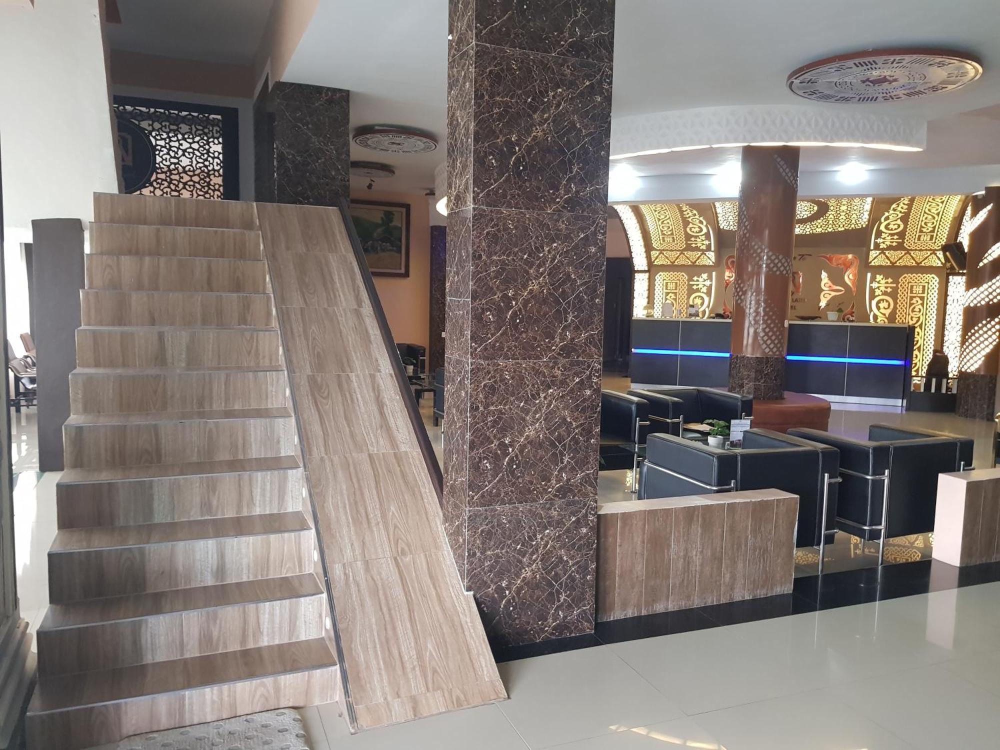 Capital O 93263 Linge Land Hotel Takengon Экстерьер фото